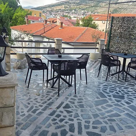 Vila Vesa - Free Secure Garage, Smart Access & Modern Comfo 아파트