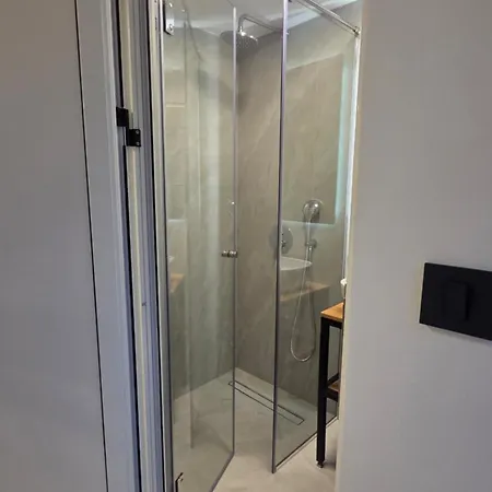 アパート Vila Vesa - Free Secure Garage, Smart Access & Modern Comfo モスタル