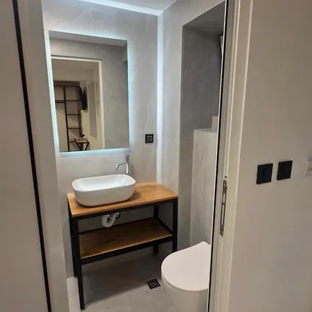 Appartement Vesa - Free Secure Garage, Smart Access & Modern Comfo Mostar