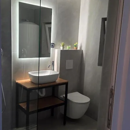 アパート Vila Vesa - Free Secure Garage, Smart Access & Modern Comfo *