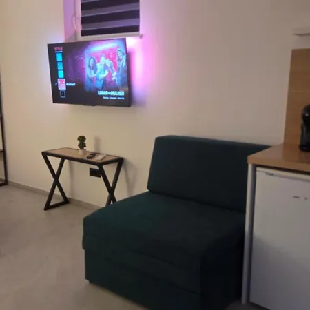 Appartement Vesa - Free Secure Garage, Smart Access & Modern Comfo Mostar