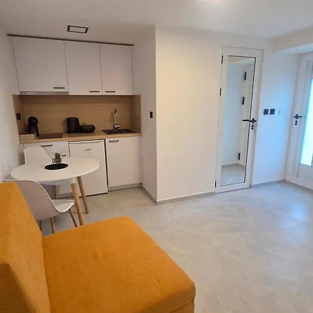 Vila Vesa - Free Secure Garage, Smart Access & Modern Comfo *